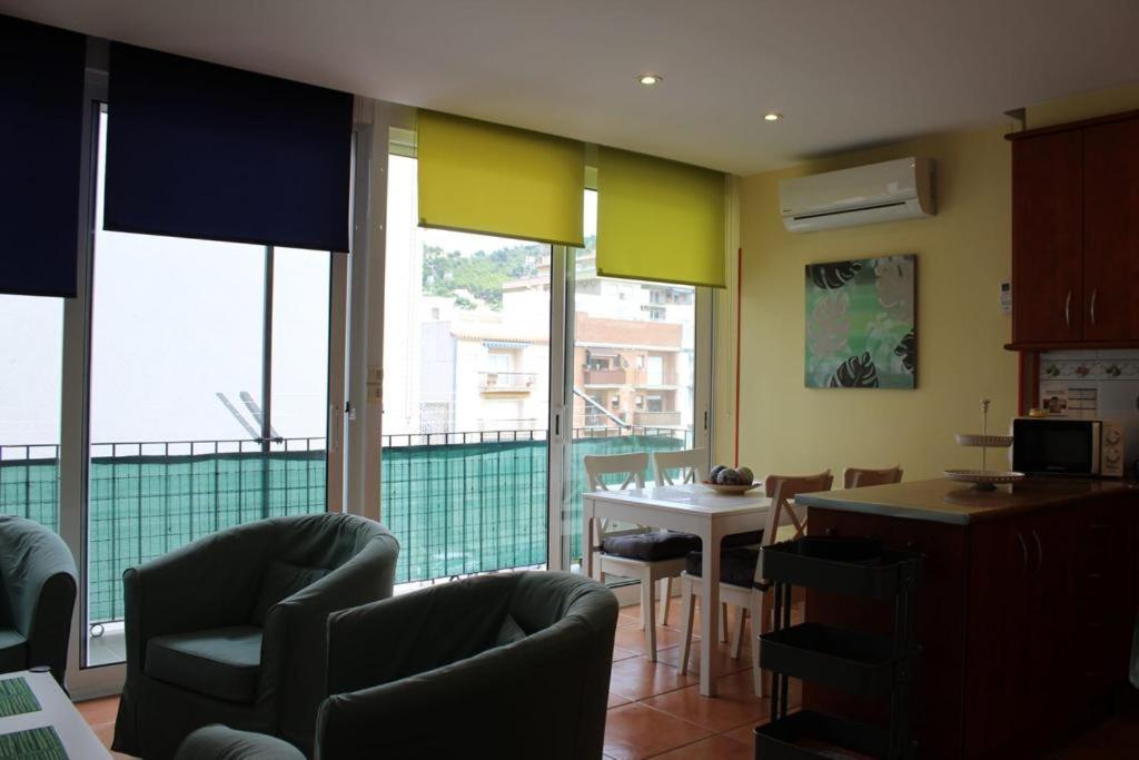 Apartaments Oller Centro Росас Экстерьер фото