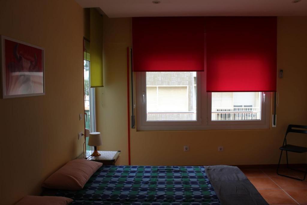 Apartaments Oller Centro Росас Экстерьер фото