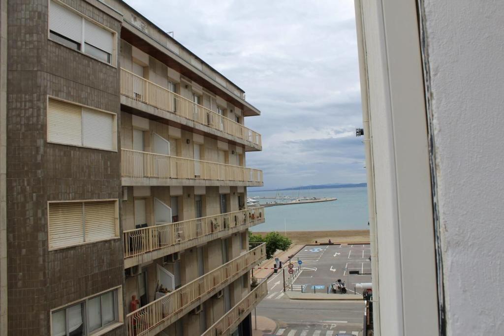 Apartaments Oller Centro Росас Экстерьер фото