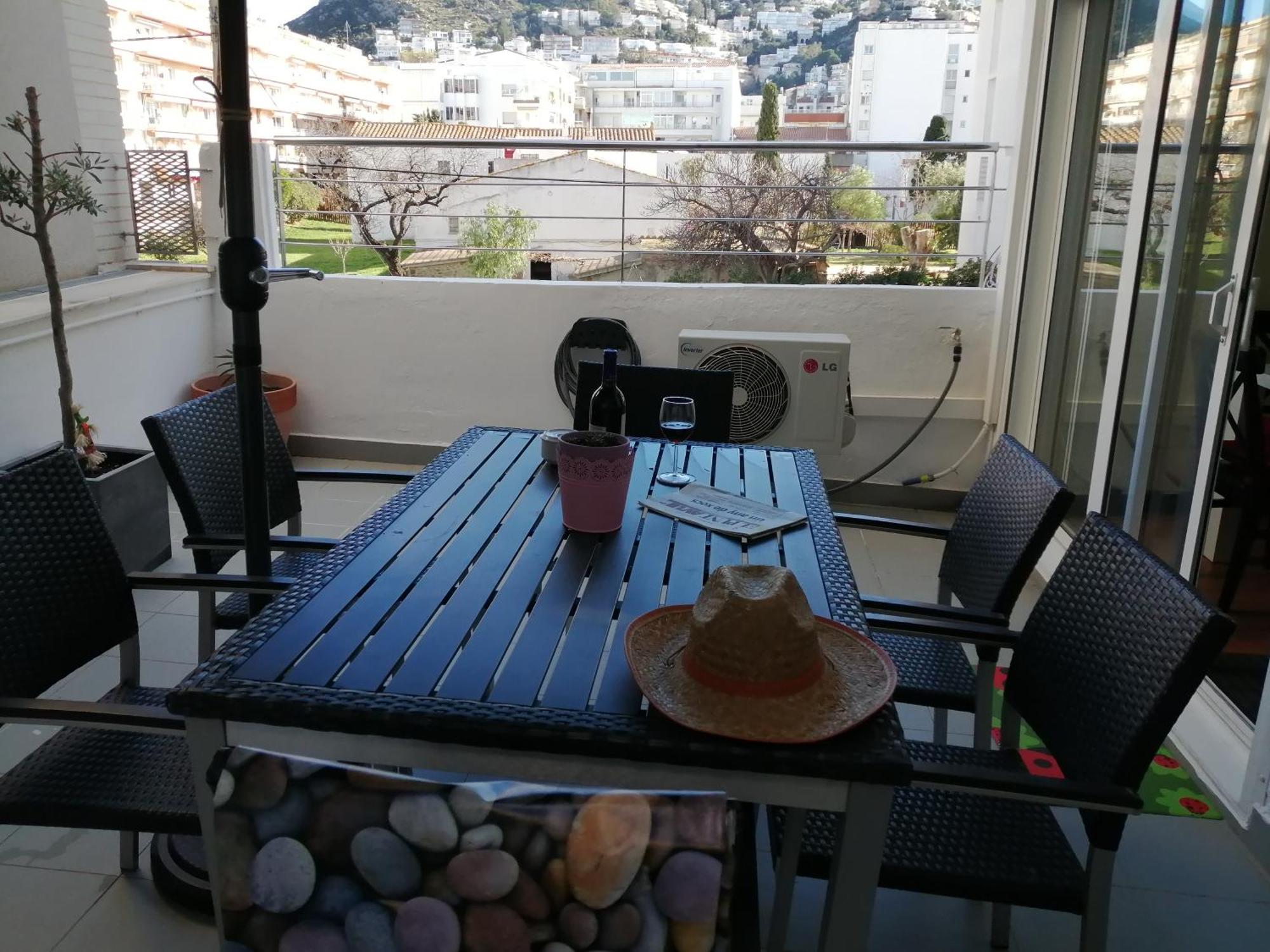 Apartaments Oller Centro Росас Экстерьер фото